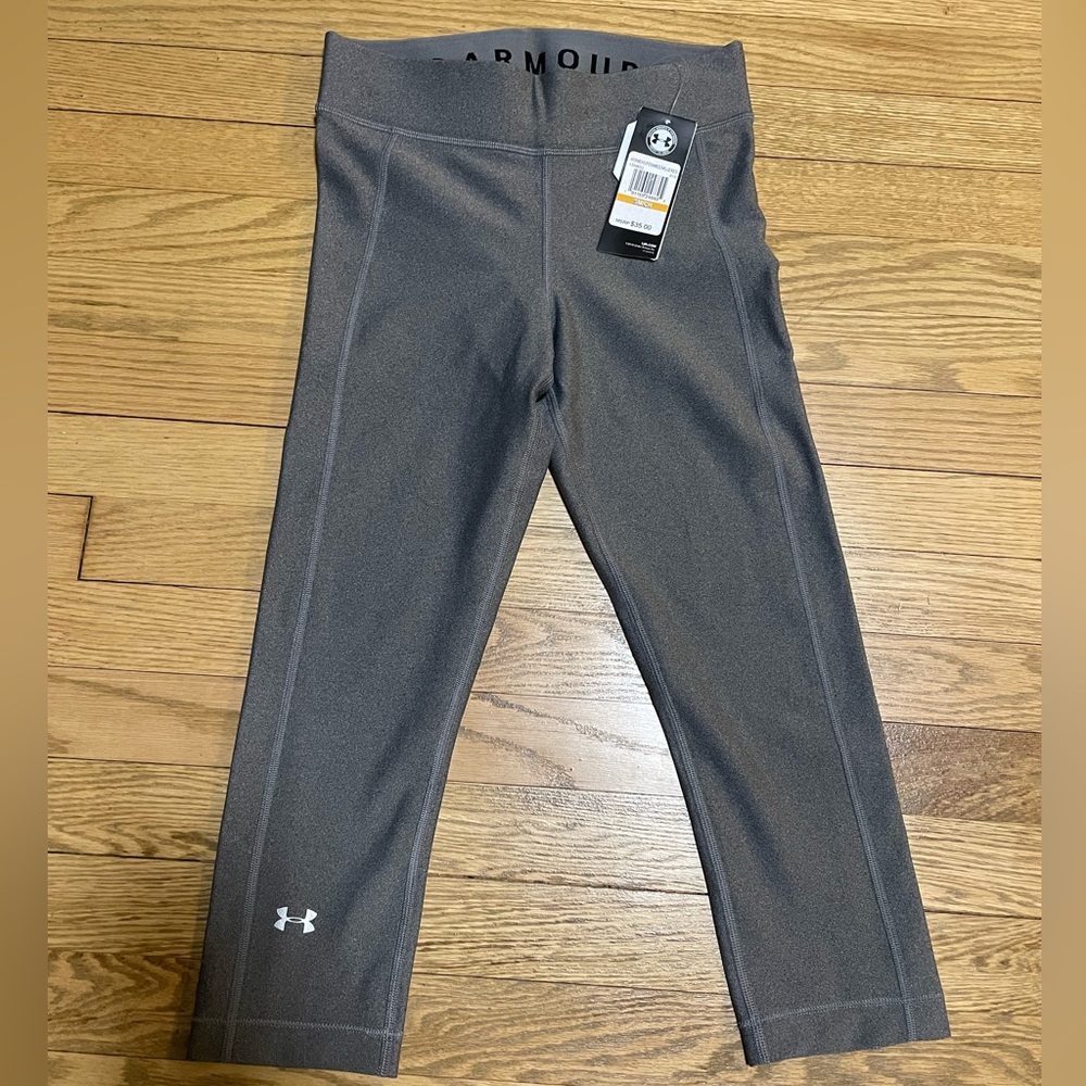 NWT - UNDER ARMOR Women’s Heatgear Compression Leggings Gray